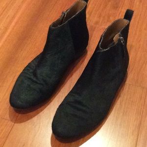 Gap suede boots